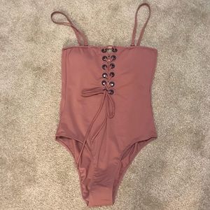 NWT Lioness swimsuit
